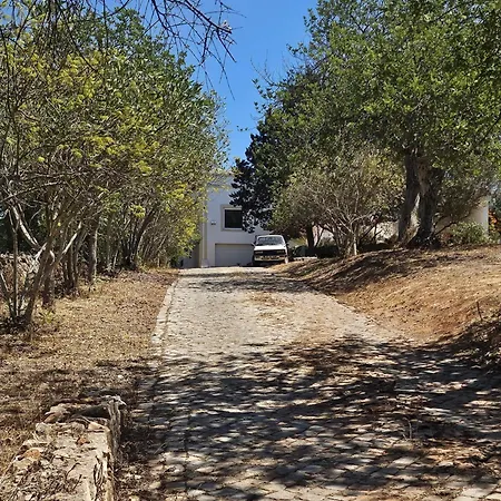 בית הארחה Madeira 4*