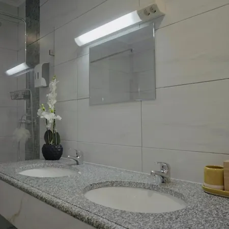 בית הארחה Madeira